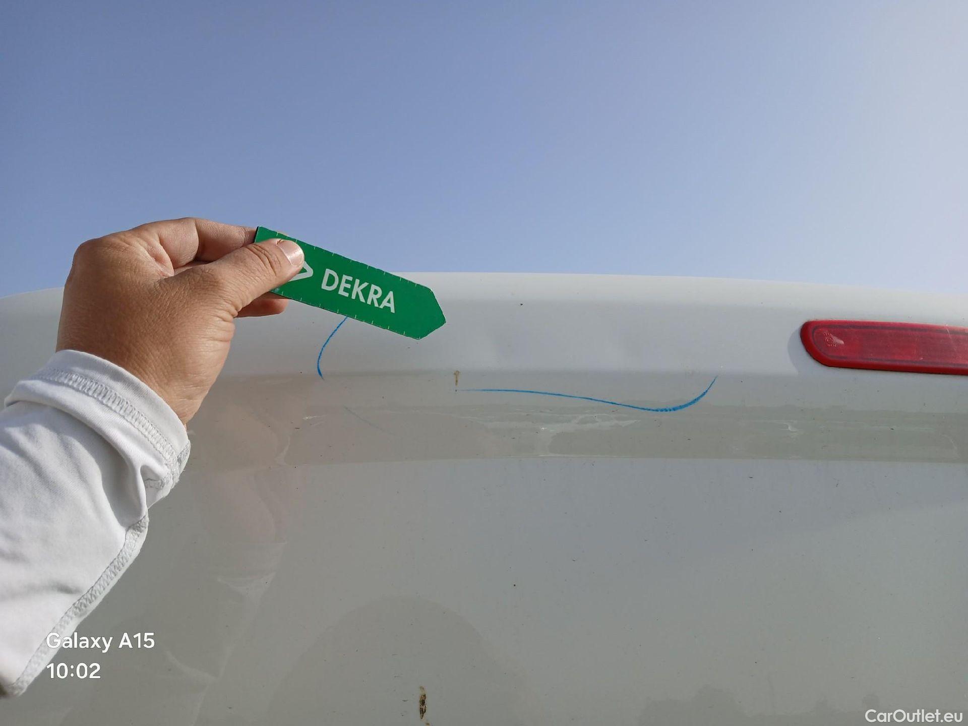  Fiat  Doblo FIAT Doblò Cargo/2015/4P/furgón derivado de turismo Cargo SX 1.3 Mjet 70 kW (95 CV) #32