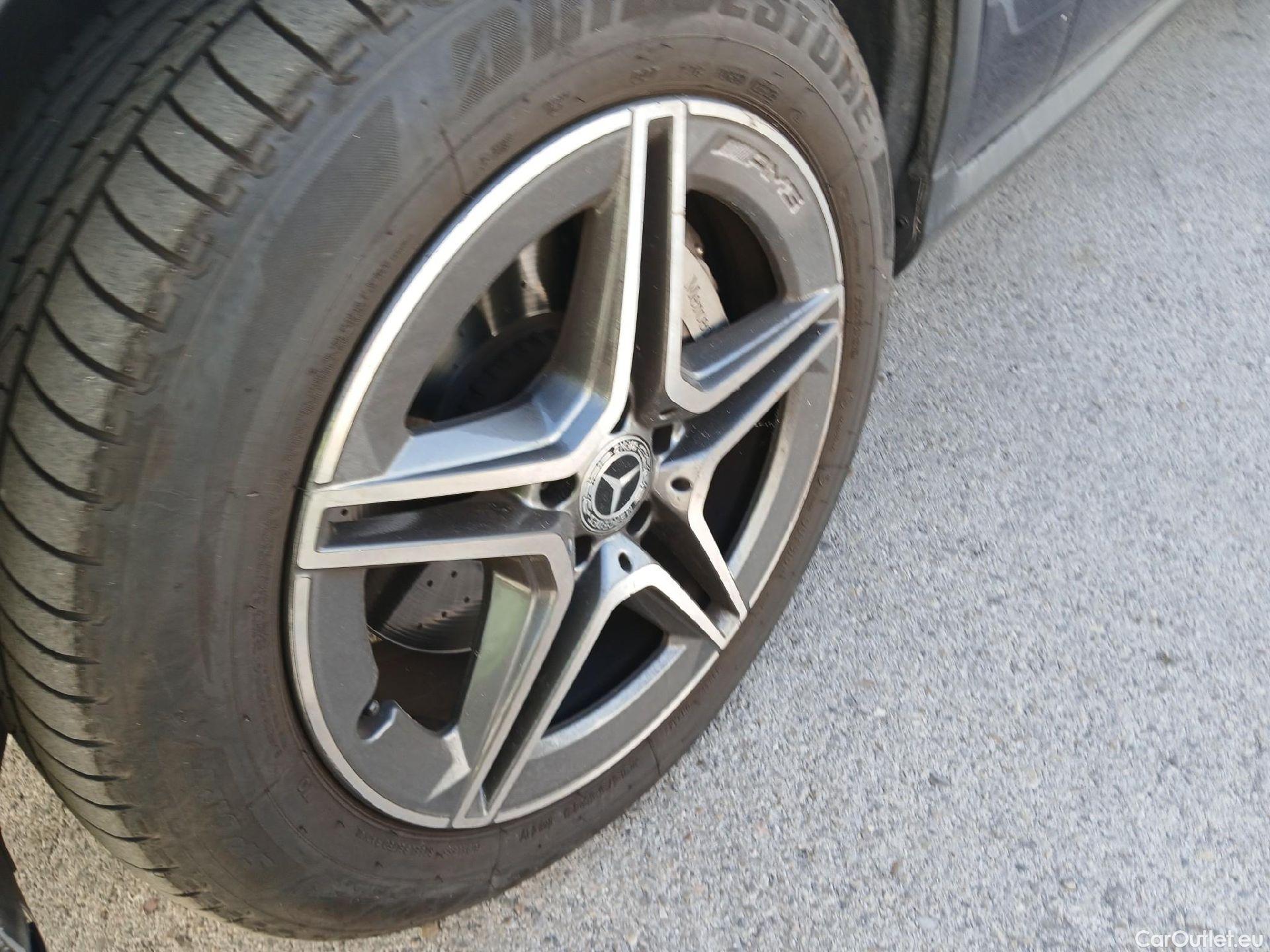  Mercedes  G-Klasee MERCEDES-BENZ Clase GLC / 2019 / 5P / todoterreno GLC 300 de 4MATIC #13