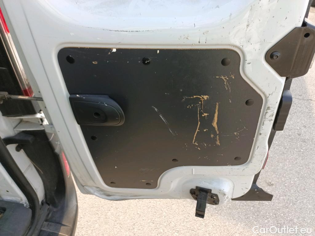  Nissan  NV200 NISSAN NV250 / 2019 / 4P / furgón 2pl 1.5dCi 70 kW (95 CV) L2H1 COMFORT #33