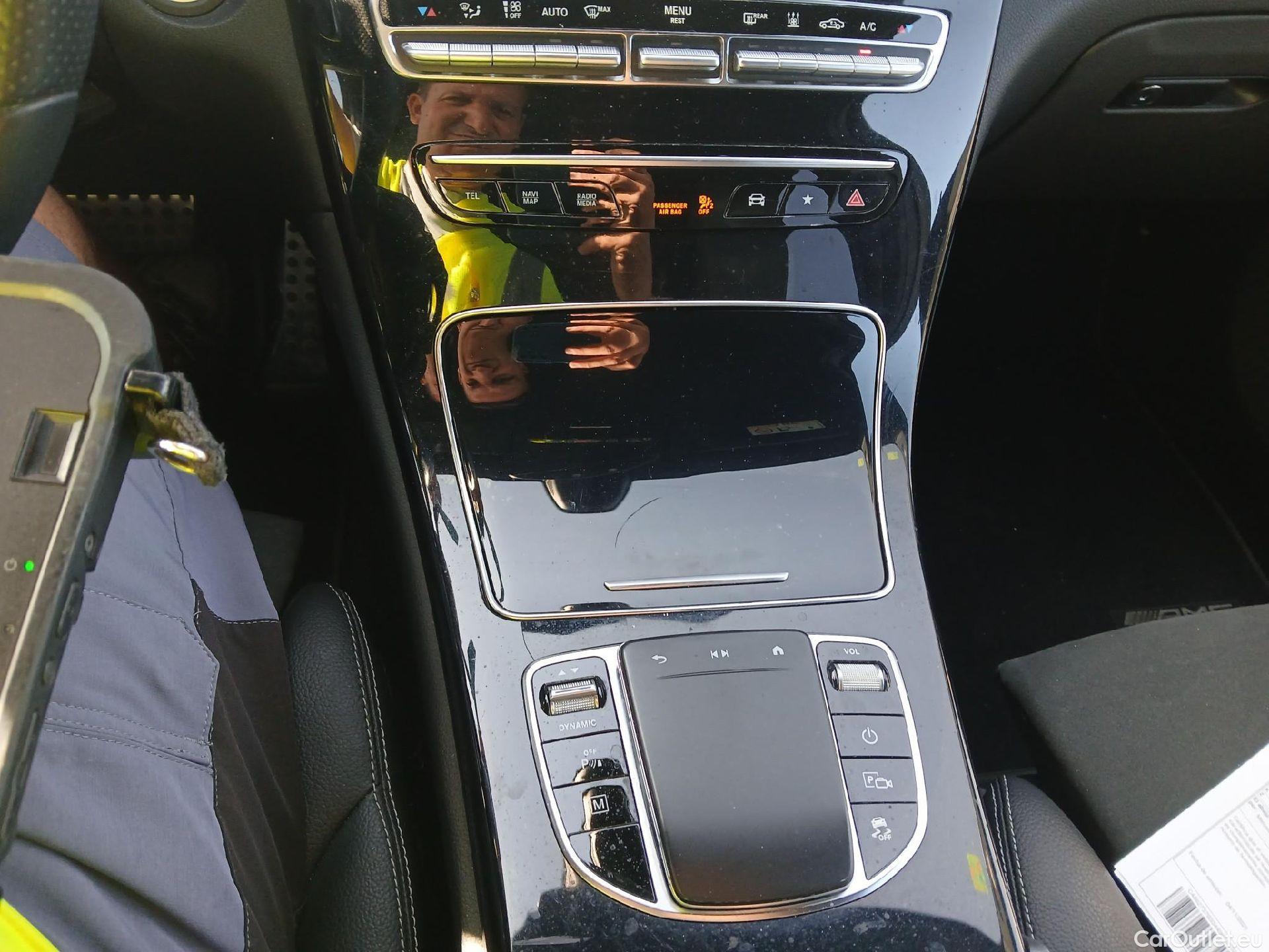  Mercedes  G-Klasee MERCEDES-BENZ Clase GLC / 2019 / 5P / todoterreno GLC 300 de 4MATIC #4