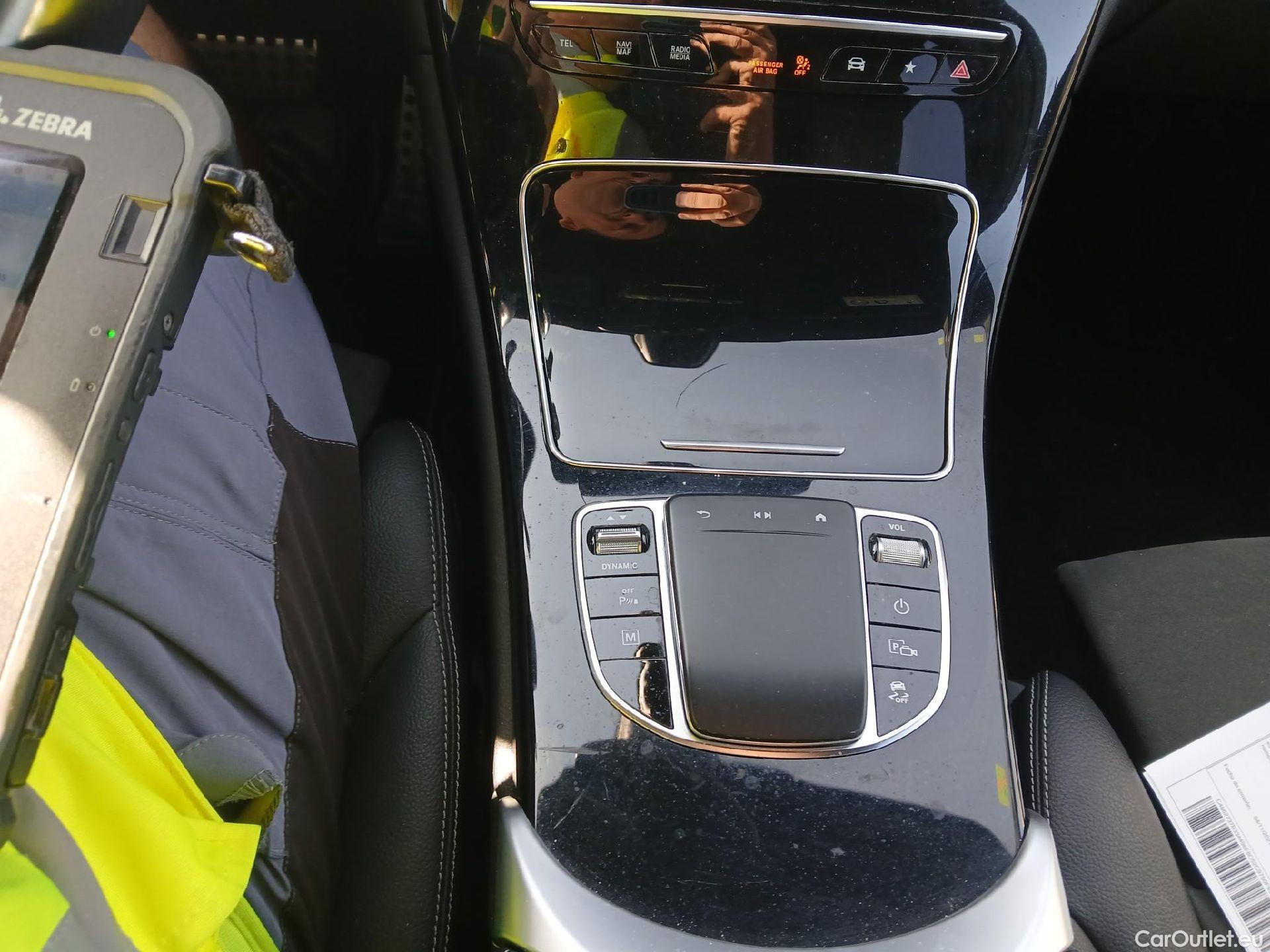  Mercedes  G-Klasee MERCEDES-BENZ Clase GLC / 2019 / 5P / todoterreno GLC 300 de 4MATIC #2