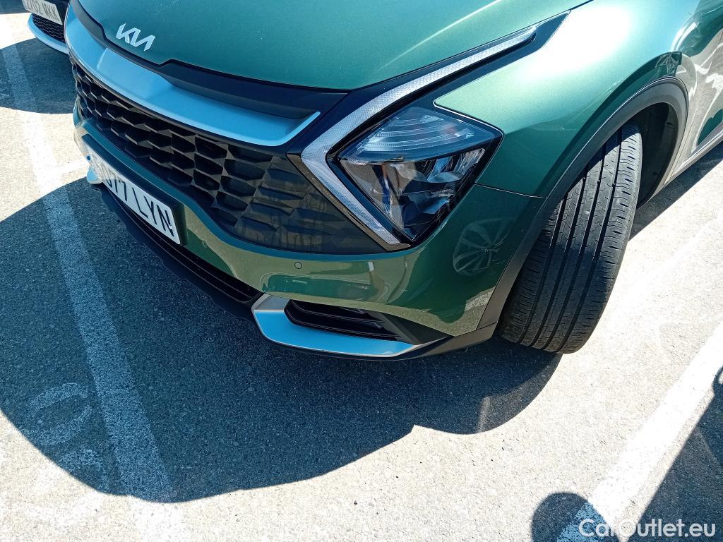  KIA  Sportage KIA  / 2022 / 5P / todoterreno 1.6 T-GDi PHEV 198kW (265CV) Drive 4X4 #28