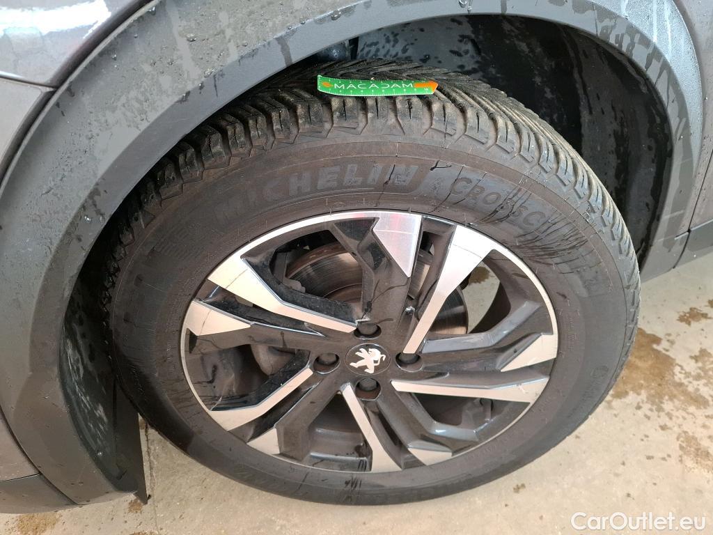 Peugeot  2008  Allure Business 1.2 PureTech 130CV BVA8 E6d #8