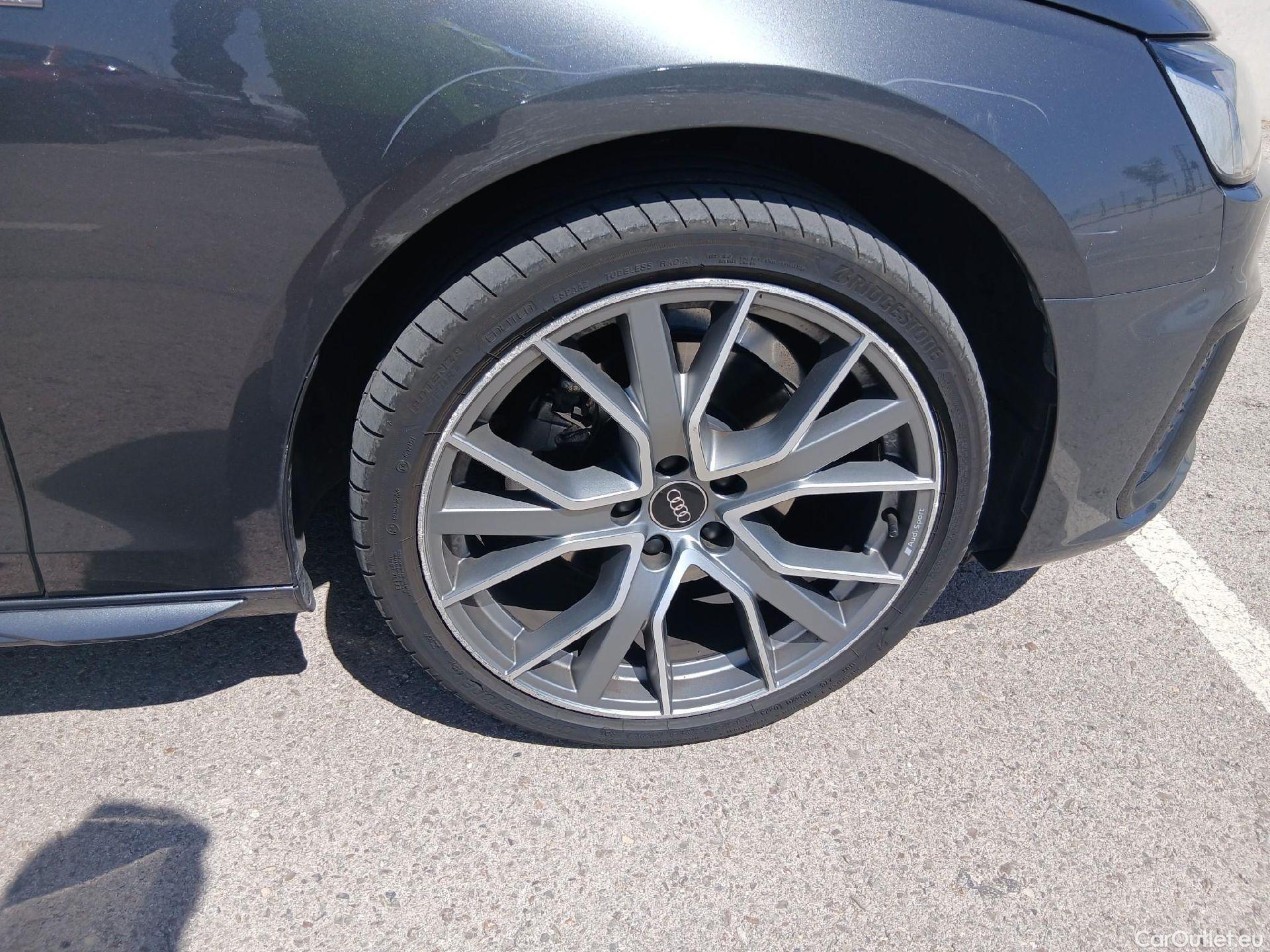  Audi  A4  Avant 30 TDI Black line edition Black Edition 2.0 TDI 135CV AT7 E6d #59