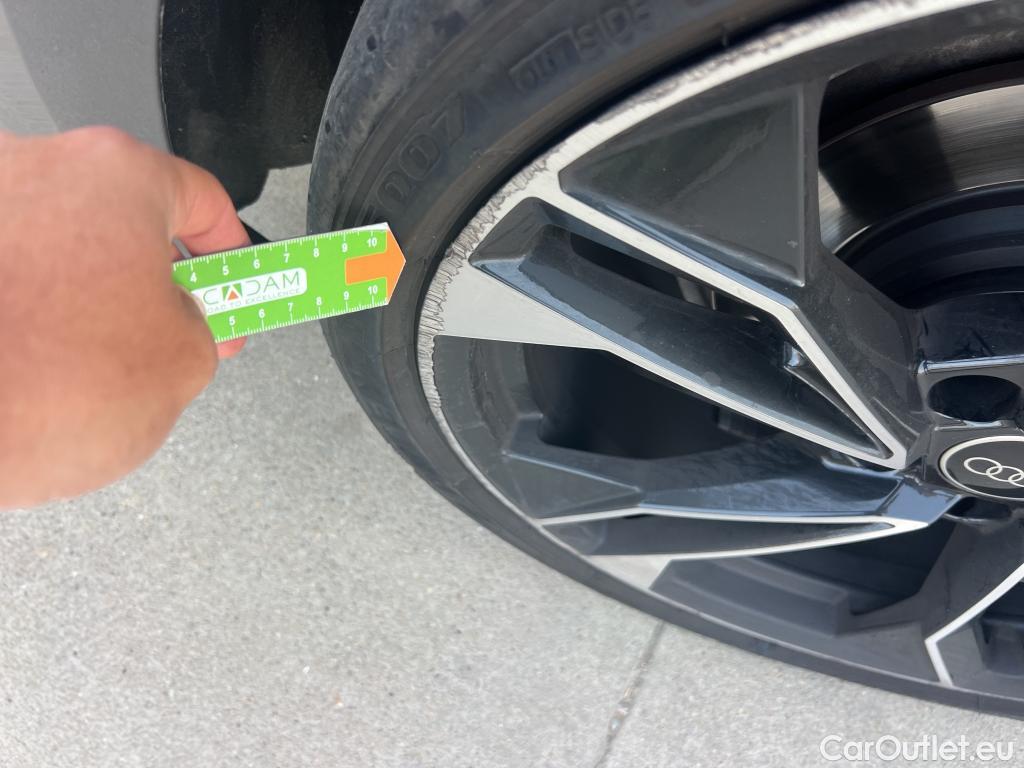  Audi  A5 Sportback AUDI A5 / 2019 / 5P / berlina con portón Black Line 40 TDI S tronic Sportback #16