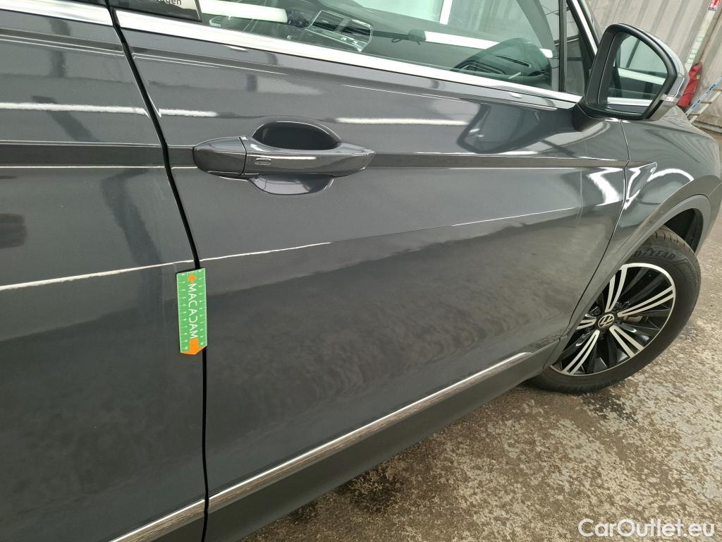  Volkswagen  Tiguan VOLKSWAGEN  / 2020 / 5P / SUV 1.4 eHybrid 245 DSG6 Elegance #8