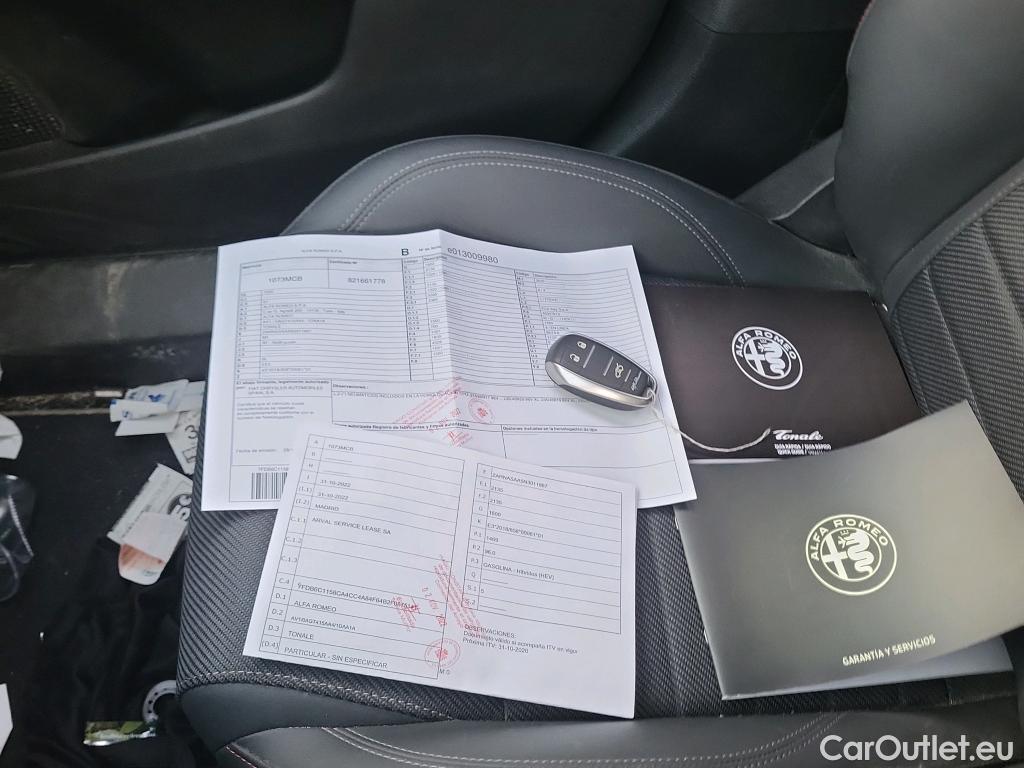 Alfa Romeo  TONALE Alfa Romeo  / 2022 / 5P / todoterreno 1.5 MHEV GASOLINA 130 CV SPRINT FWD #5