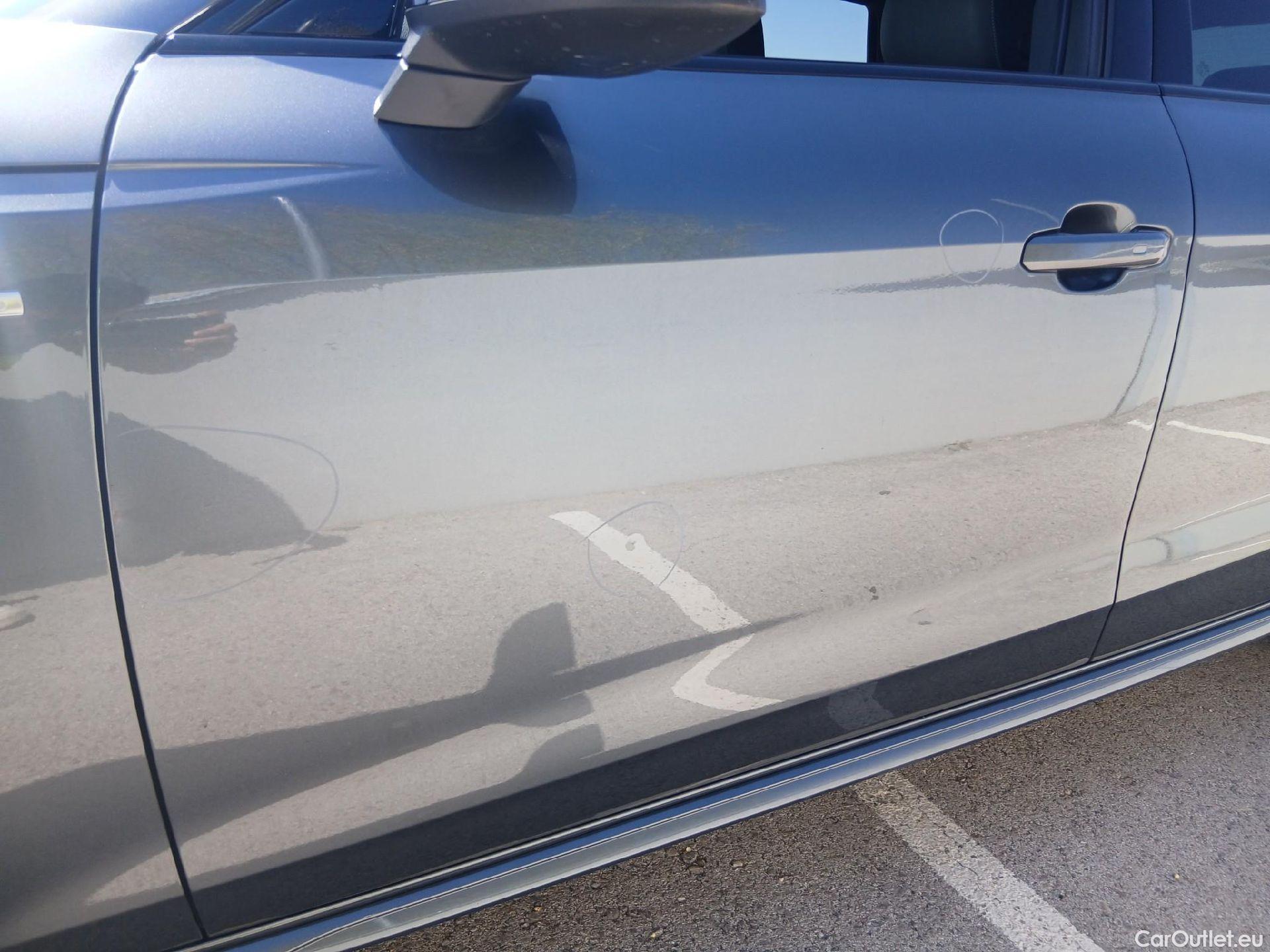  Audi  A4  Avant 30 TDI Black line edition Black Edition 2.0 TDI 135CV AT7 E6d #16