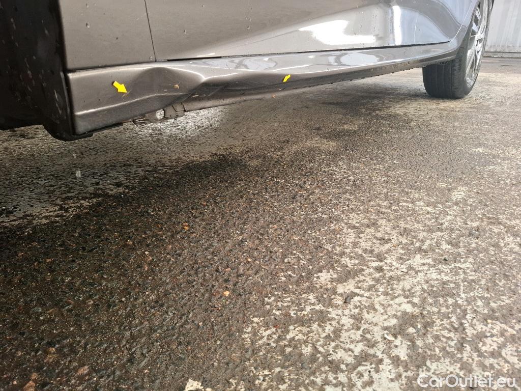  Peugeot  208 PEUGEOT  / 2019 / 5P / Berline Puretech 75 S&S Active Business #1