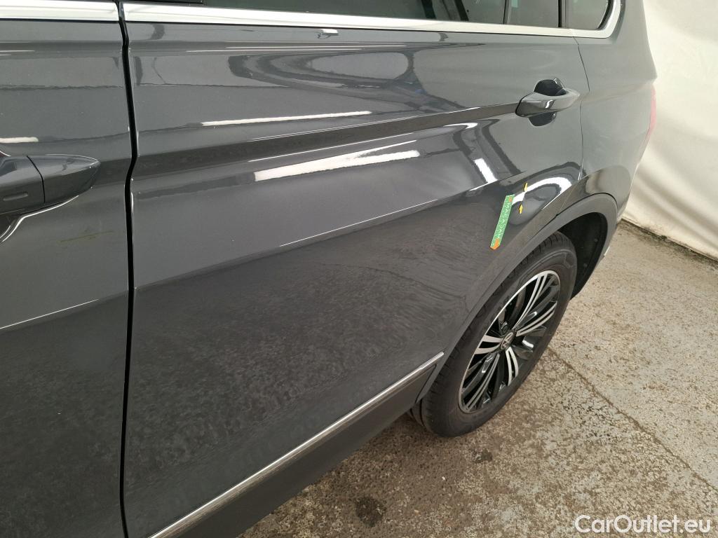  Volkswagen  Tiguan VOLKSWAGEN  / 2020 / 5P / SUV 1.4 eHybrid 245 DSG6 Elegance #21