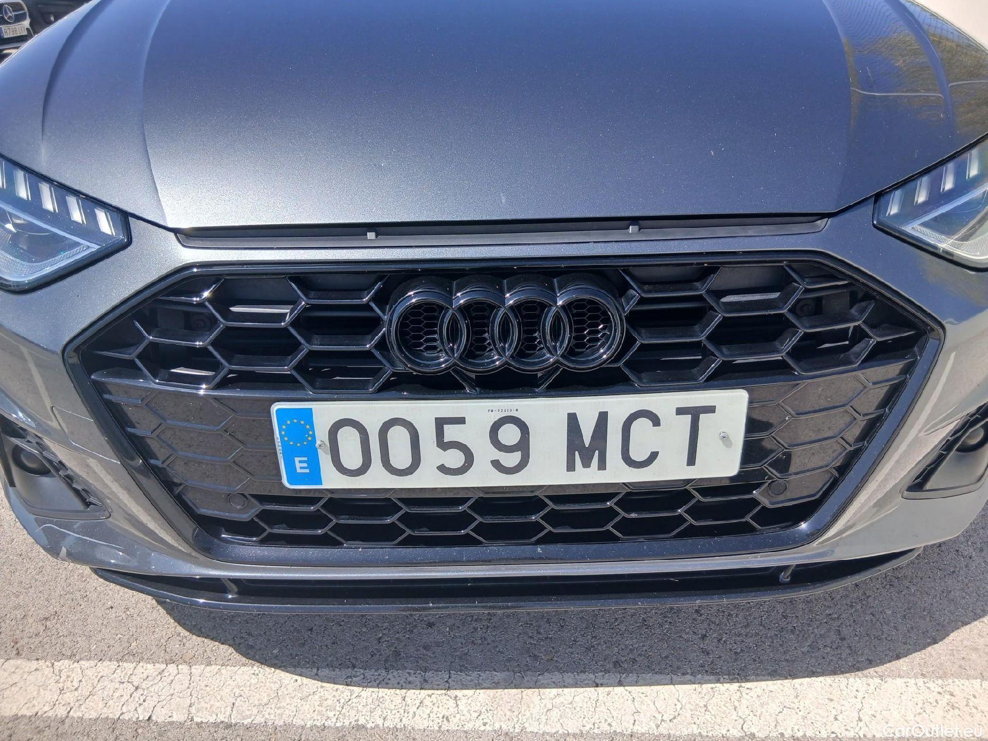  Audi  A4  Avant 30 TDI Black line edition Black Edition 2.0 TDI 135CV AT7 E6d #9