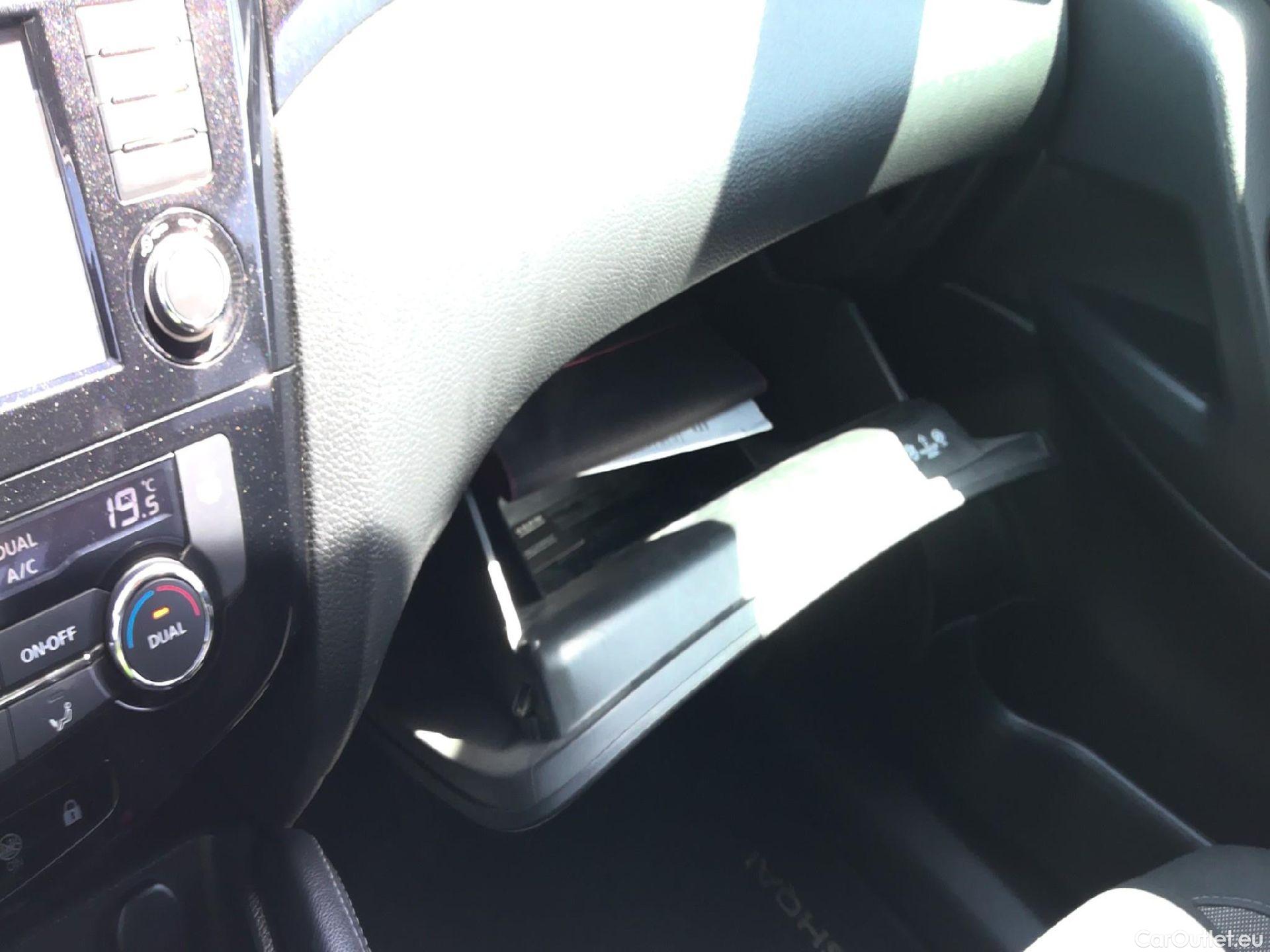  Nissan  Qashqai NISSAN  / 2017 / 5P / todoterreno dCi 85 kW (115 CV) ACENTA #1
