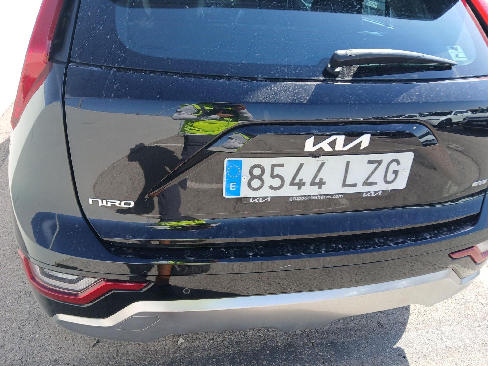 KIA  Niro KIA  / 2022 / 5P / crossover 1.6 GDi HEV 104kW (141CV) Drive #20