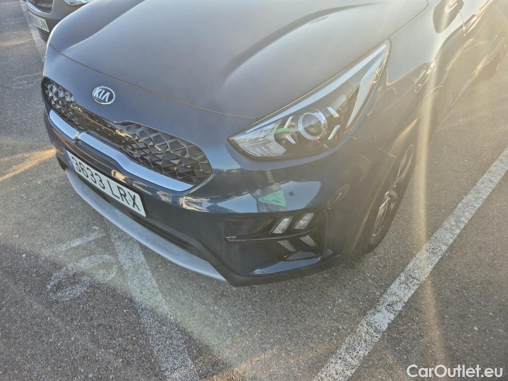 KIA  Niro KIA  / 2019 / 5P / crossover 1.6 GDi HEV 104kW (141CV) Drive #18
