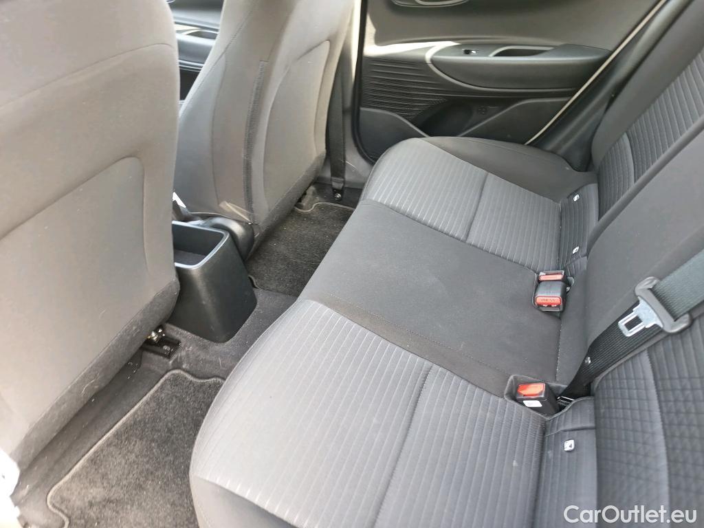 Hyundai  i20 HYUNDAI  / 2020 / 5P / berlina con portón 1.0 TGDI 74kW (100CV) 48V Klass #4