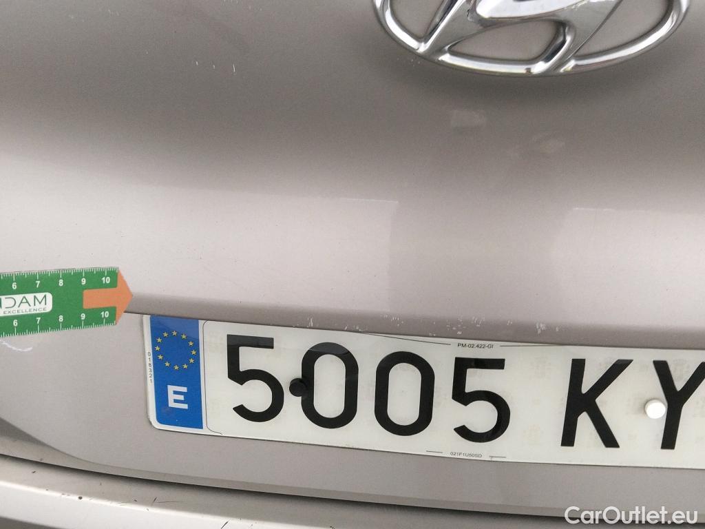  Hyundai  Tucson HYUNDAI  / 2018 / 5P / todoterreno  CRDI 1.6 116CV 48V 4X2 SLE SKY(SL)(SP) #2
