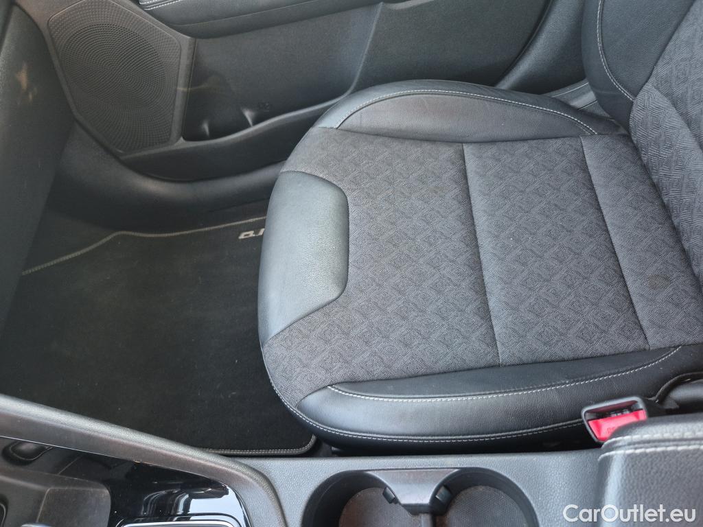  KIA  Niro KIA  / 2019 / 5P / crossover 1.6 GDi HEV 104kW (141CV) Drive #29