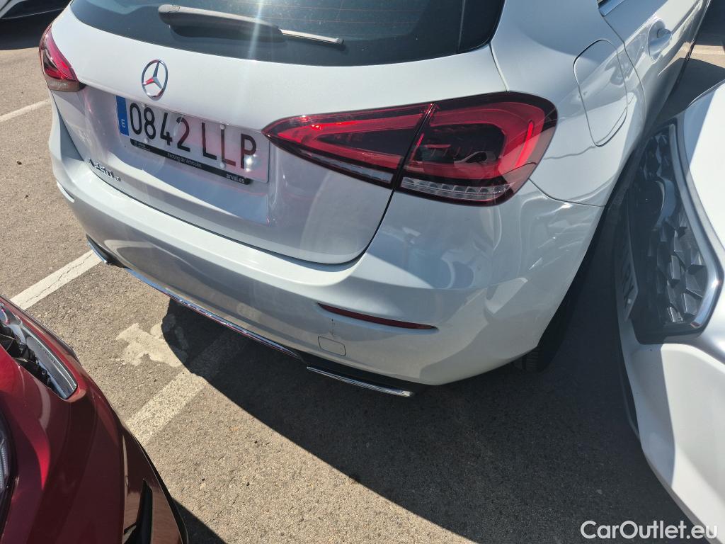  Mercedes  A-Klasse MERCEDES-BENZ Clase A / 2018 / 5P / berlina con portón A 250 e #5