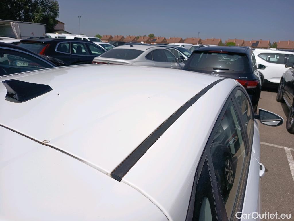  Hyundai  i20 HYUNDAI  / 2020 / 5P / berlina con portón 1.0 TGDI 74kW (100CV) 48V Klass #1