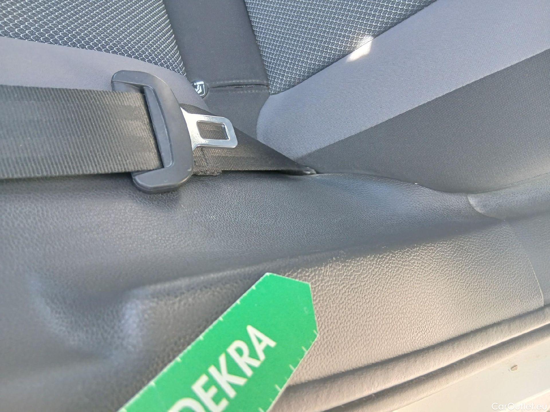  Seat  Arona SEAT  / 2017 / 5P / todoterreno 1.0 TSI 85kW (115CV) Style Edition Eco #40