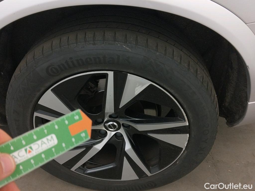  Volvo  XC90 VOLVO  / 2019 / 5P / todoterreno 2.0 B5 D AWD R-Design Auto #2