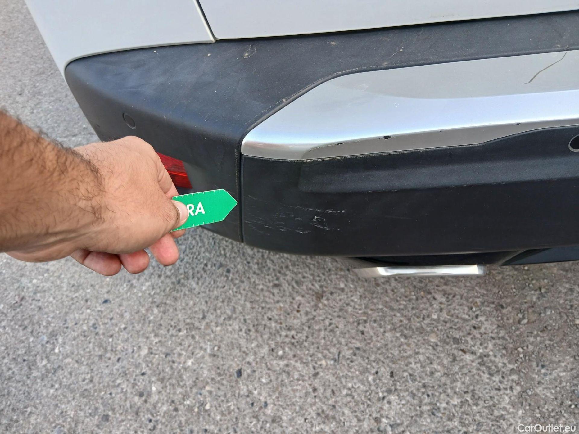  Peugeot  2008 PEUGEOT  / 2019 / 5P / todoterreno Allure Pack Puretech 130 S&S EAT8 (AC) #11