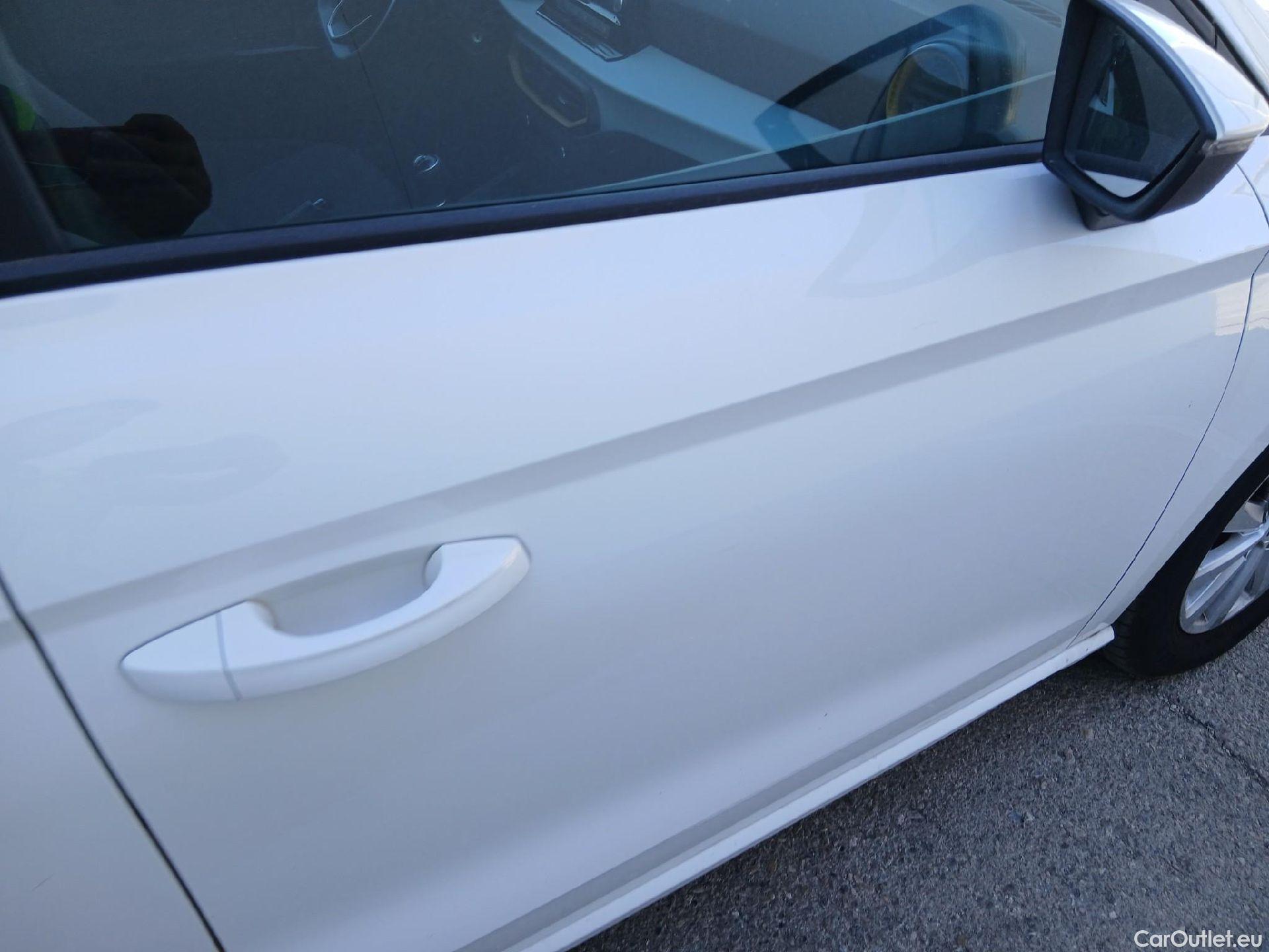  Seat  Ibiza SEAT  / 2017 / 5P / berlina con portón 1.0 TSI 81kW (110CV) Style Plus (AC2) #20