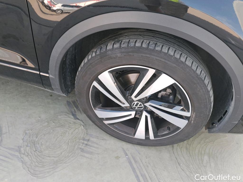  Volkswagen  T-ROC VOLKSWAGEN  / 2021 / 5P / todoterreno R-Line 2.0 TDI 110kW (150CV) DSG #7