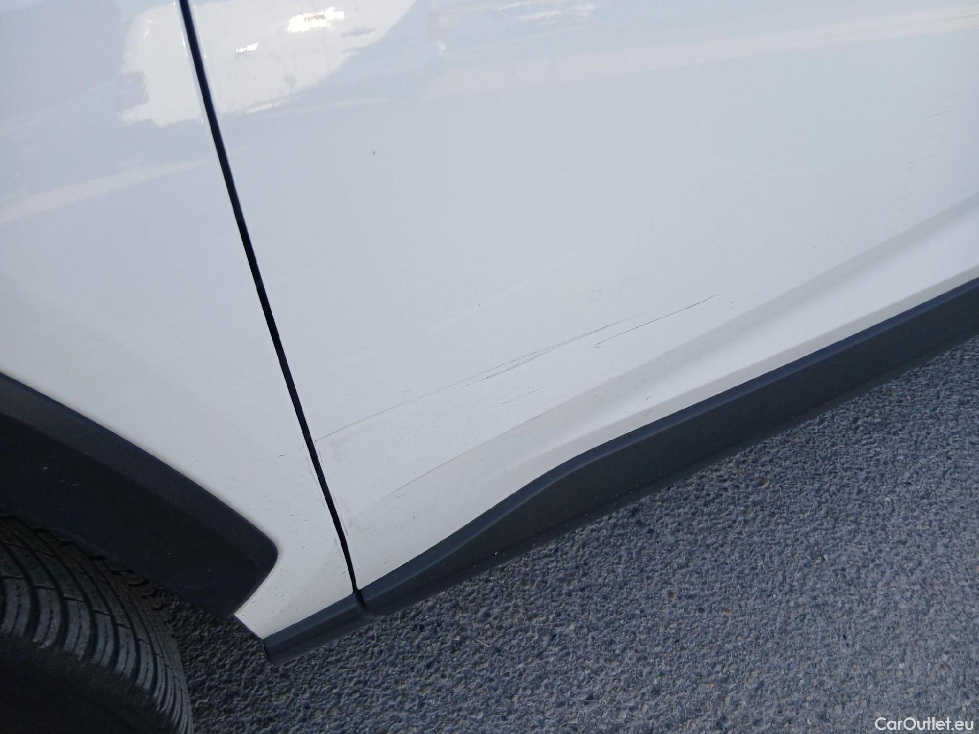  Toyota  RAV4 TOYOTA  / 2018 / 5P / todoterreno 2.5l 220H Advance #10