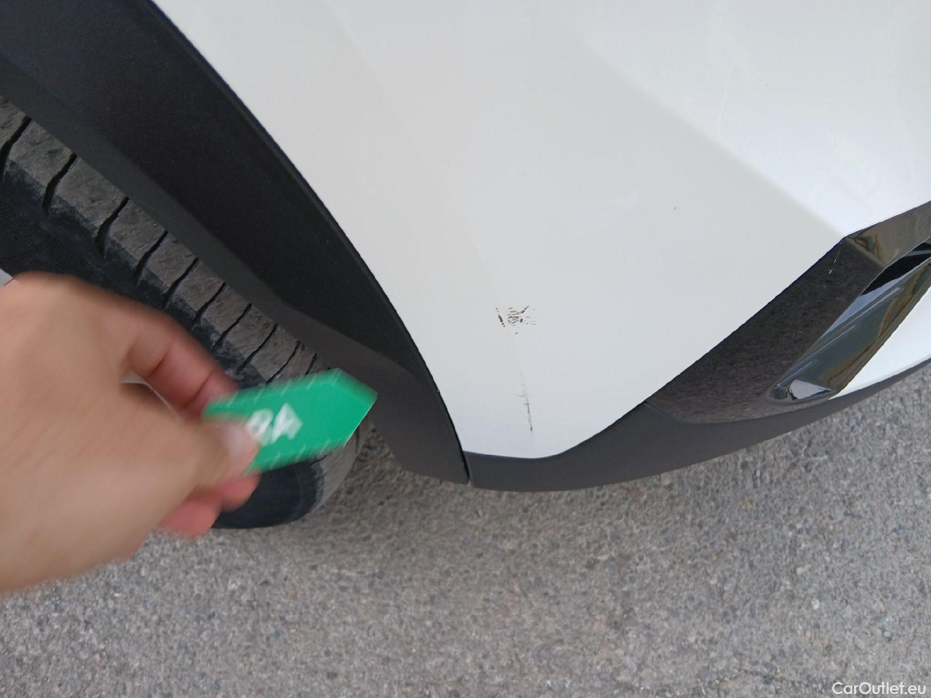  Peugeot  2008 PEUGEOT  / 2019 / 5P / todoterreno Allure Pack Puretech 130 S&S EAT8 (AC) #1