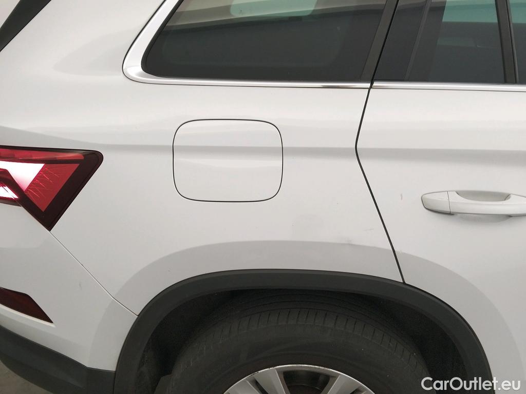  Skoda  Kodiaq SKODA  / 2021 / 5P / todoterreno 2.0 TDI 110KW (150cv) DSG 4x2 Ambition #5