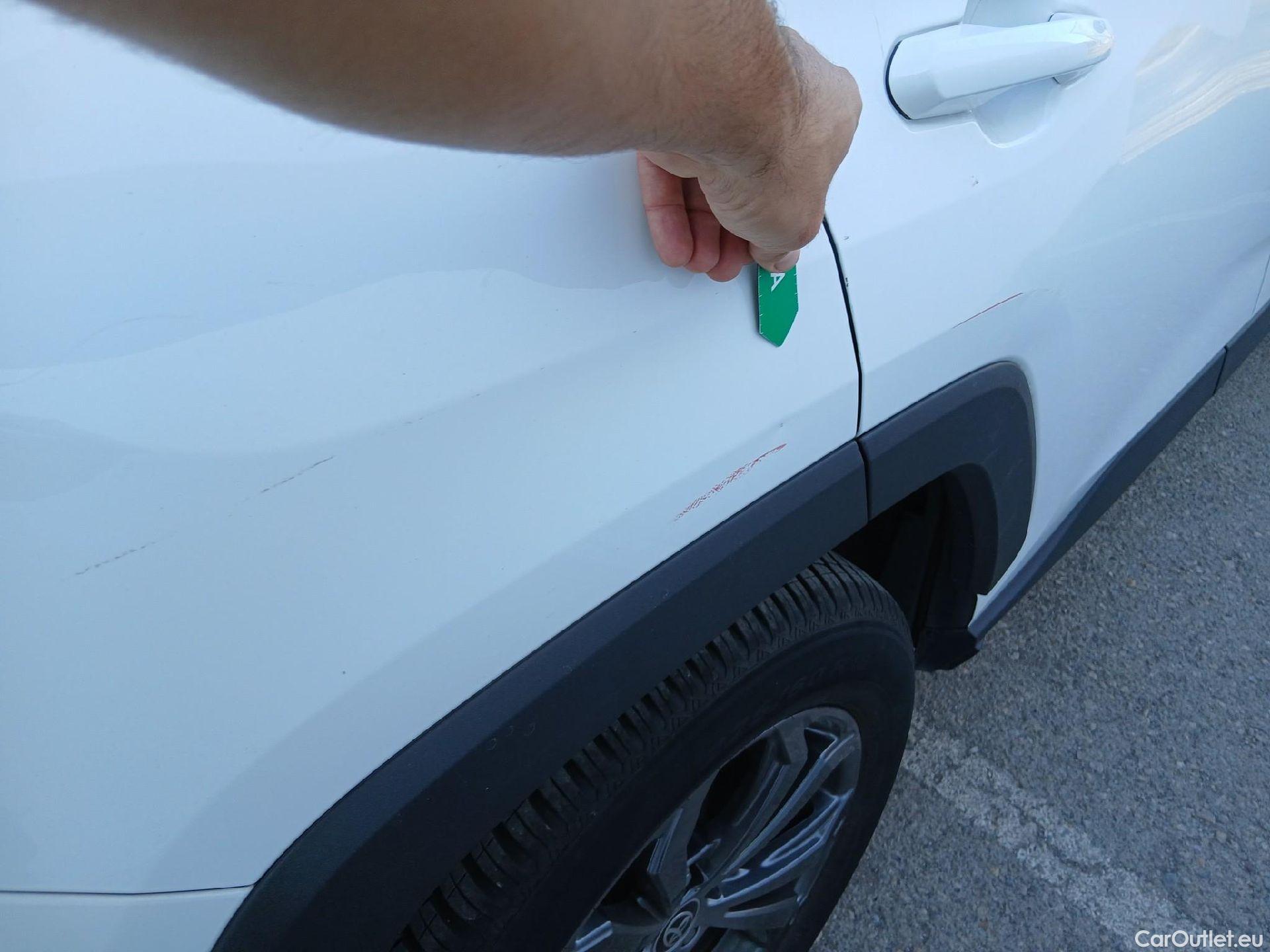  Toyota  RAV4 TOYOTA  / 2018 / 5P / todoterreno 2.5l 220H Advance #18