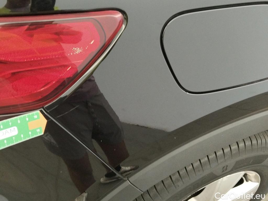  Volvo  XC 40 VOLVO XC40 / 2017 / 5P / todoterreno 1.5 T2 Momentum Core Auto #31