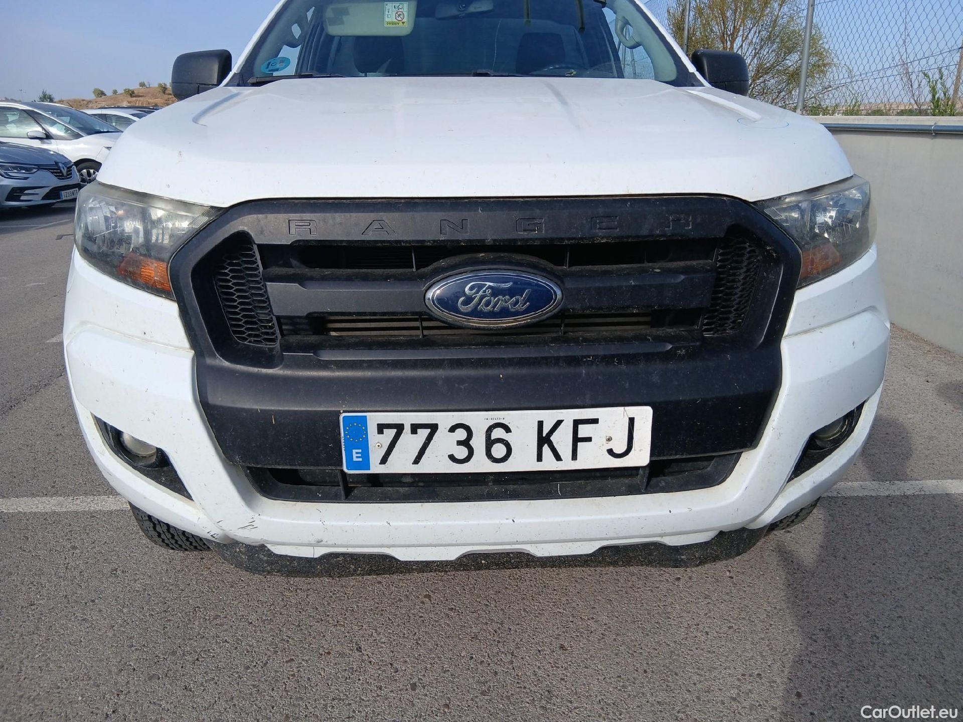  Ford  Ranger FORD  VU 2p 6G pickup 2.2 TDCi 118kW 4x4 Cab. Sencilla XL S/S #5