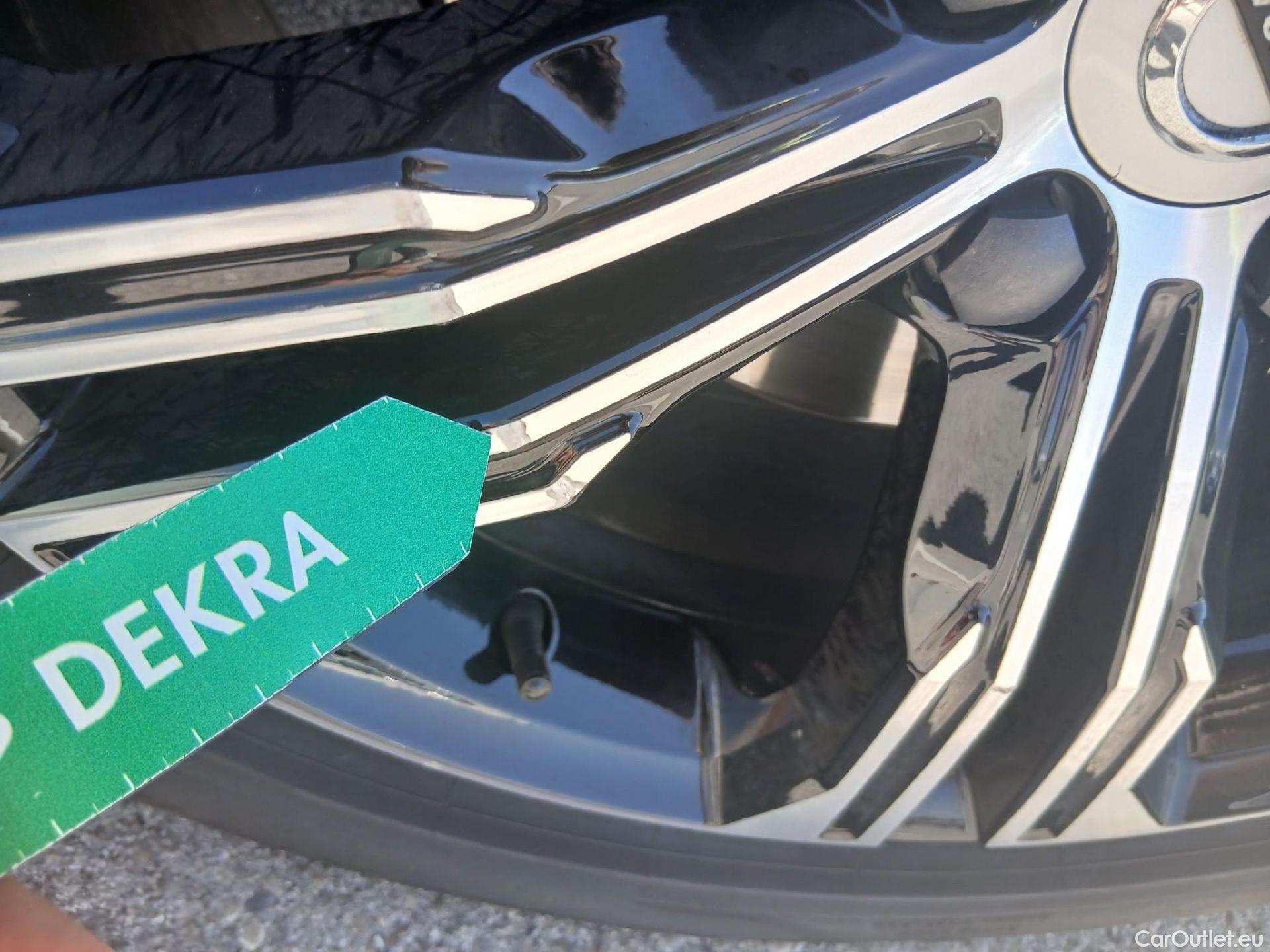  Volvo  XC 40 VOLVO XC40 / 2017 / 5P / todoterreno 1.5 T3 Inscription Auto #34
