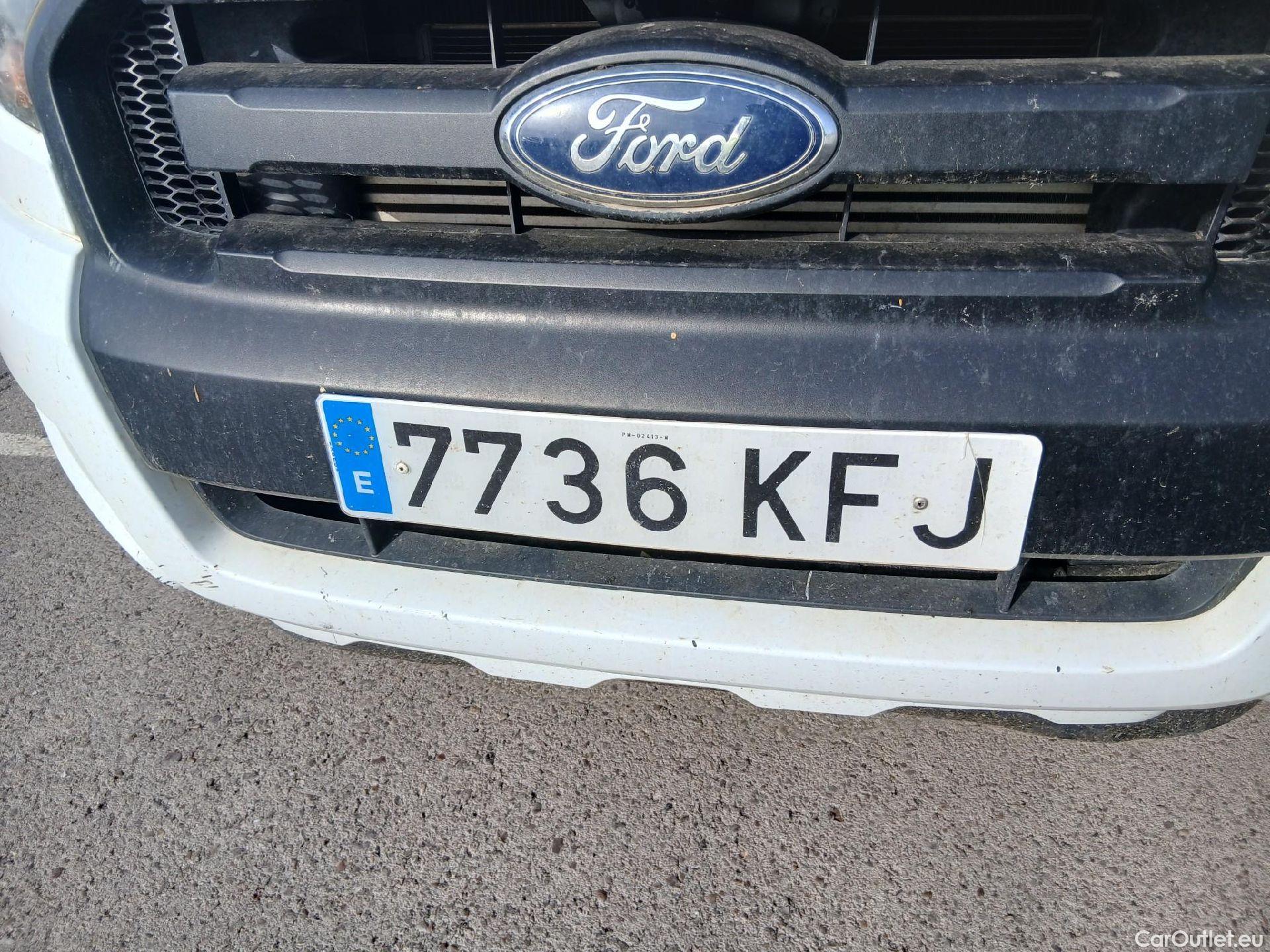 Ford  Ranger FORD  VU 2p 6G pickup 2.2 TDCi 118kW 4x4 Cab. Sencilla XL S/S #7