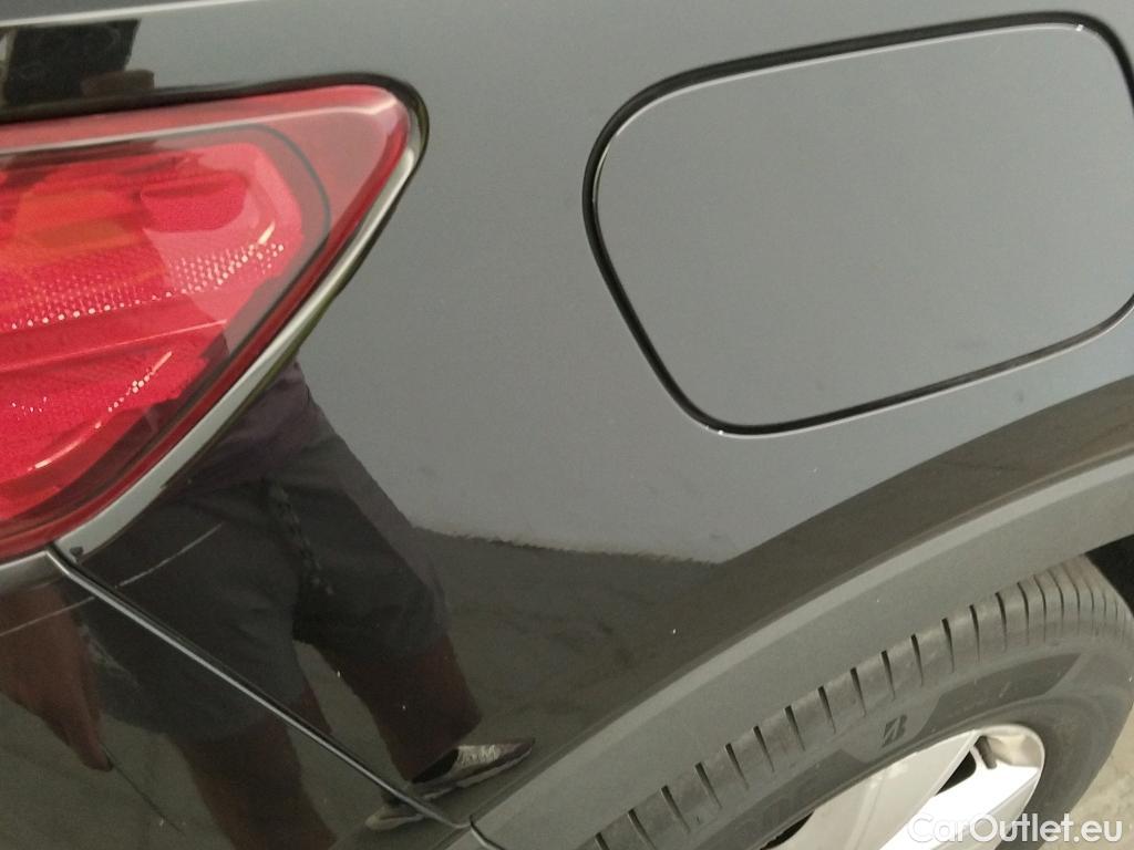  Volvo  XC 40 VOLVO XC40 / 2017 / 5P / todoterreno 1.5 T2 Momentum Core Auto #30