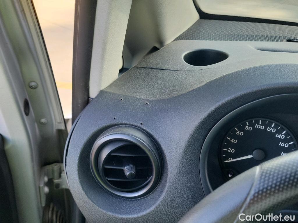  Mercedes  Vito MERCEDES-BENZ  / 2014 / 4P / furgón 111 CDI Larga #17