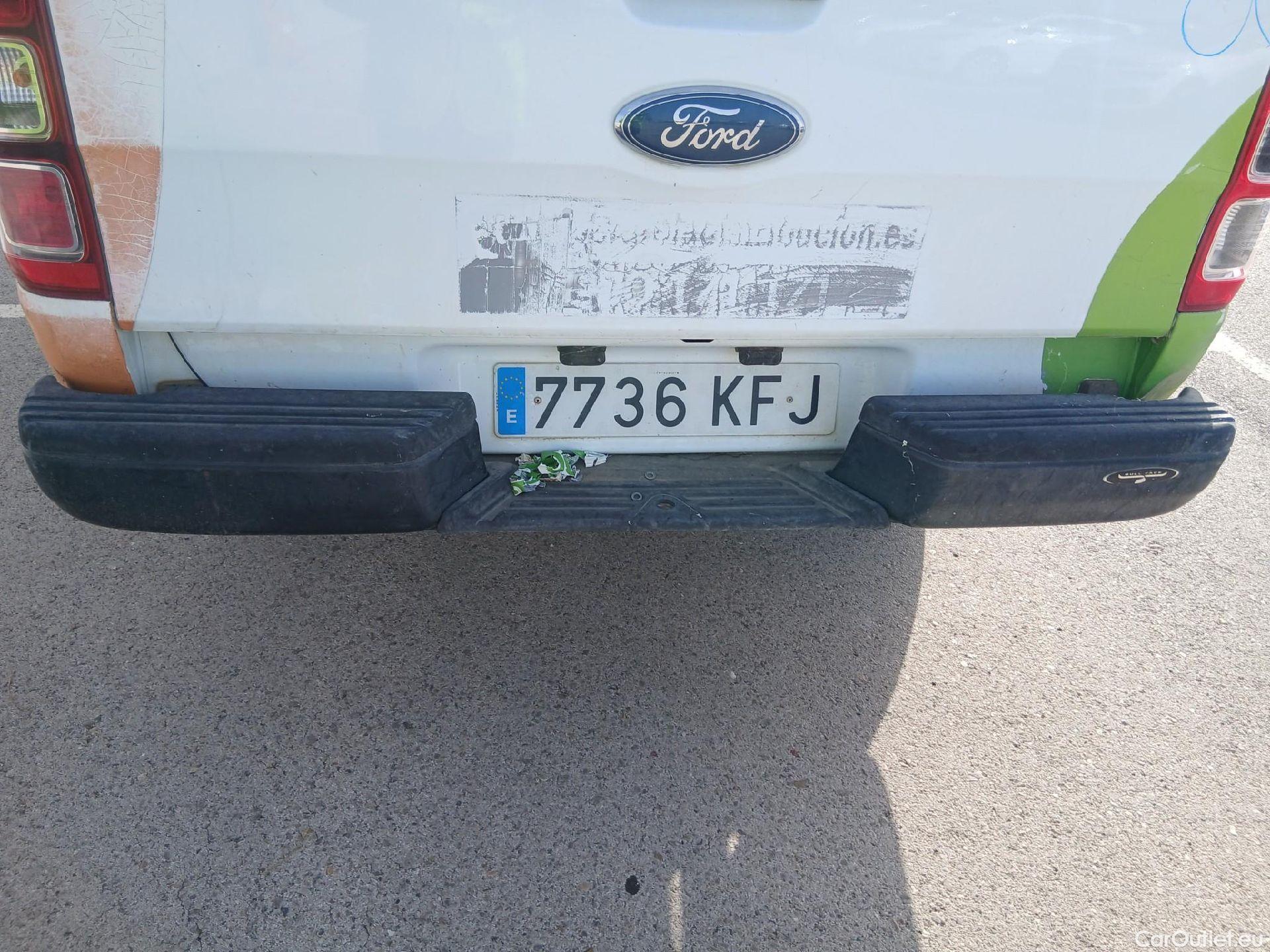  Ford  Ranger FORD  VU 2p 6G pickup 2.2 TDCi 118kW 4x4 Cab. Sencilla XL S/S #26
