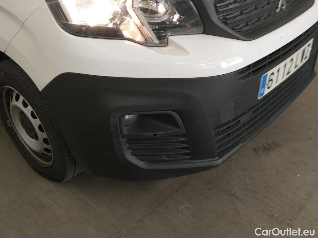  Peugeot  Partner PEUGEOT  / 2018 / 4P / furgón derivado de turismo Premium Long 1000kg BlueHDi 73kW #9