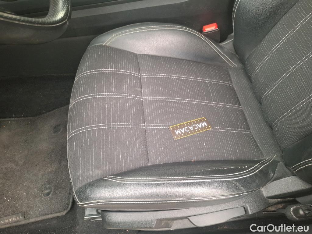  Renault  Austral RENAULT  / 2022 / 5P / Crossover TECHNO E-TECH HYBRIDE 200 #5