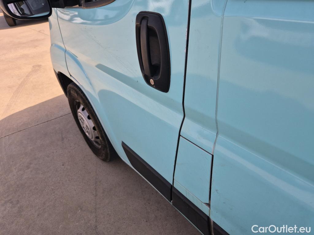  Fiat  Ducato FIAT  / 2014 / 4P / combi 35 Maxi 2.3 Mjet 110kW Combi Medio Alto #34