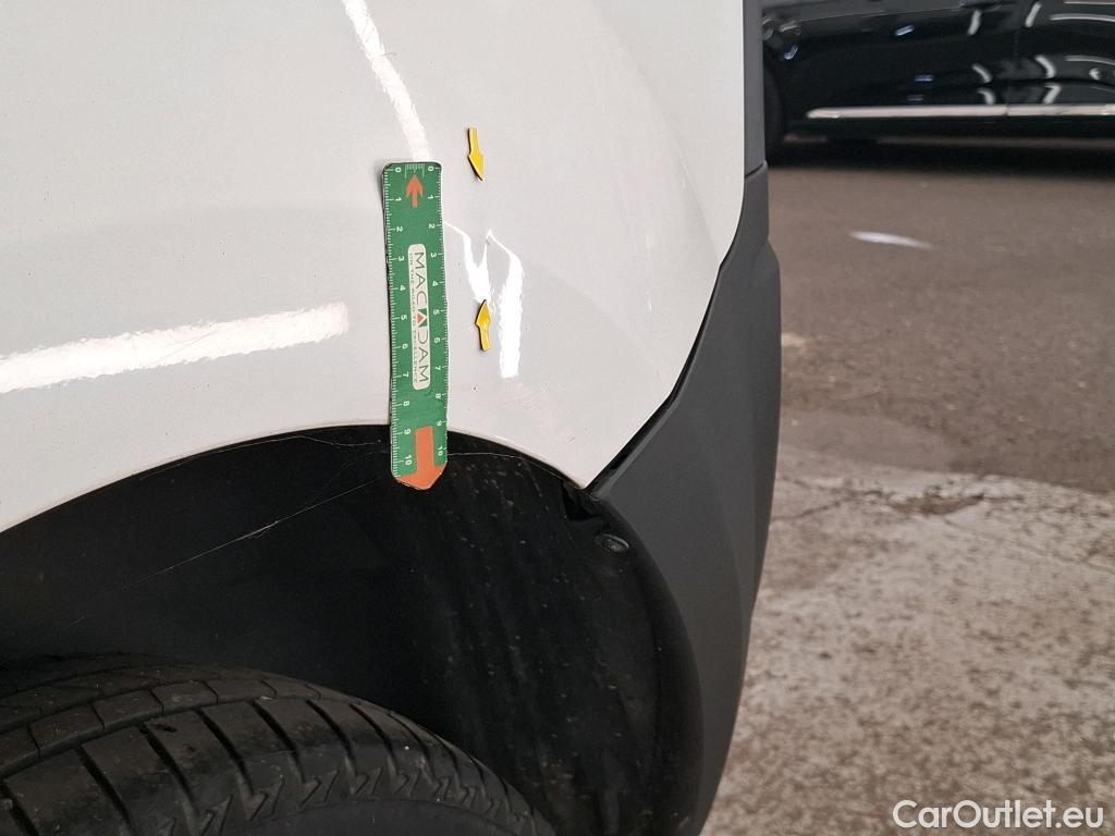  Renault  Kangoo  II Express Grand Confort (L1) 1.5 dCi 80CV BVM6 E6dT #48