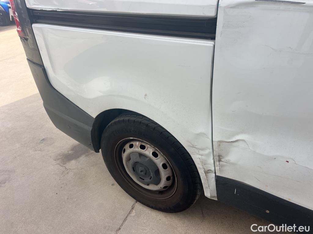  Renault  Trafic RENAULT  / 2019 / 4P / furgón Furgón 27 L1H1 Energy BluedCi 107 kW #10