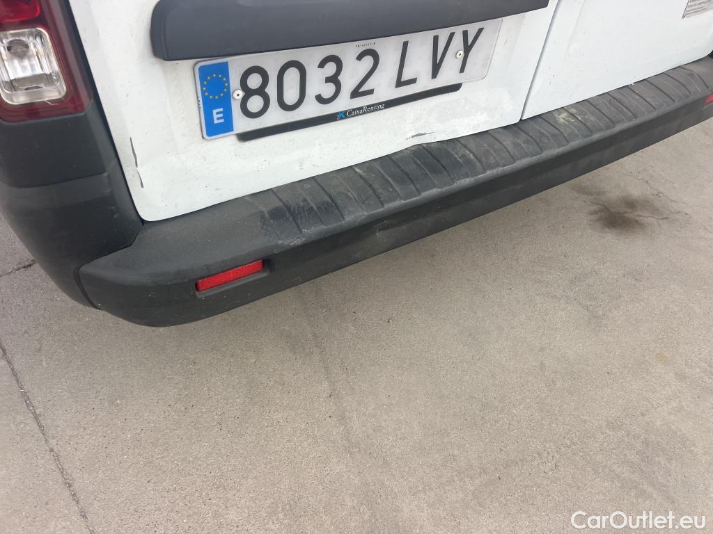 Renault  Trafic RENAULT  / 2019 / 4P / furgón Furgón 27 L1H1 Energy BluedCi 107 kW #19