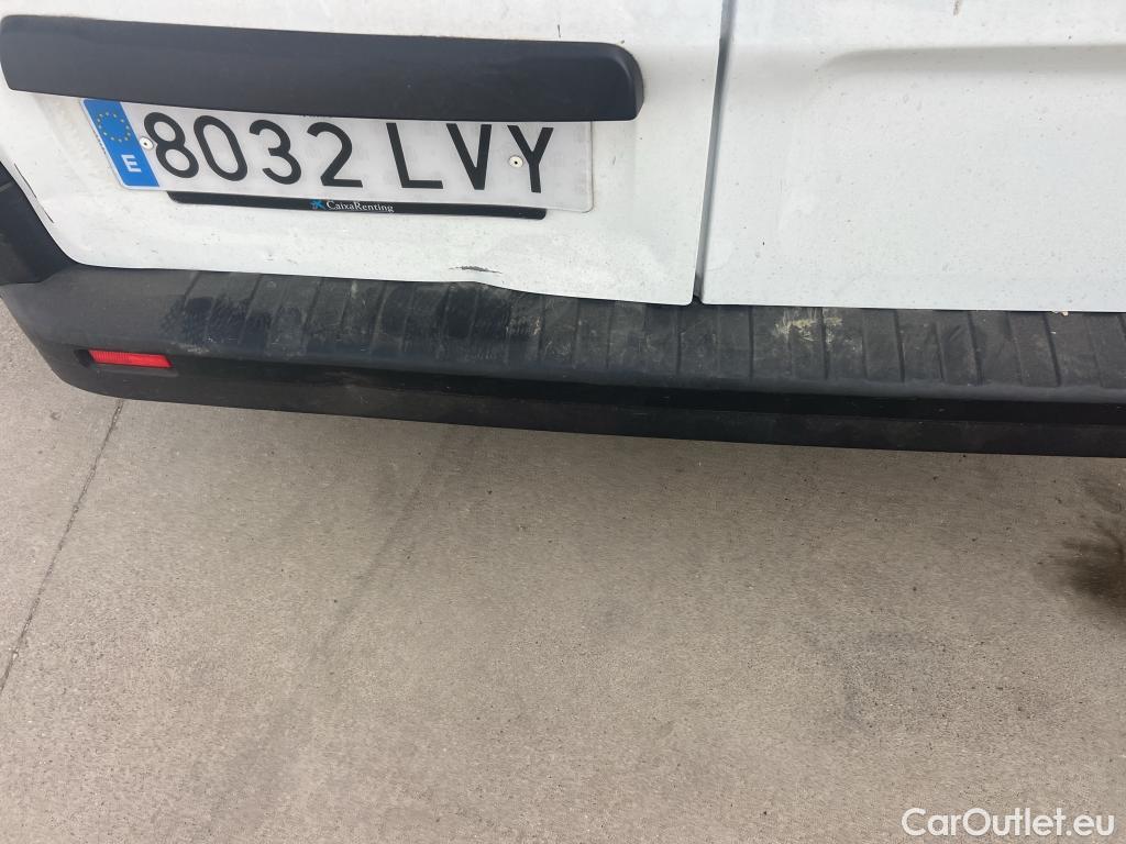  Renault  Trafic RENAULT  / 2019 / 4P / furgón Furgón 27 L1H1 Energy BluedCi 107 kW #20