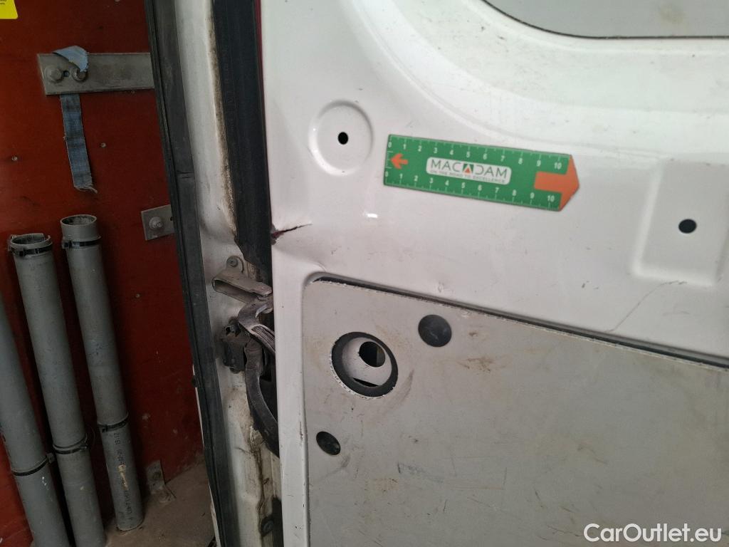  Peugeot  Boxer  Fourgon Surélevé 333 L3H2 Premium BlueHDi 140 Stop&Start 2.2 140CV BVM6 #52
