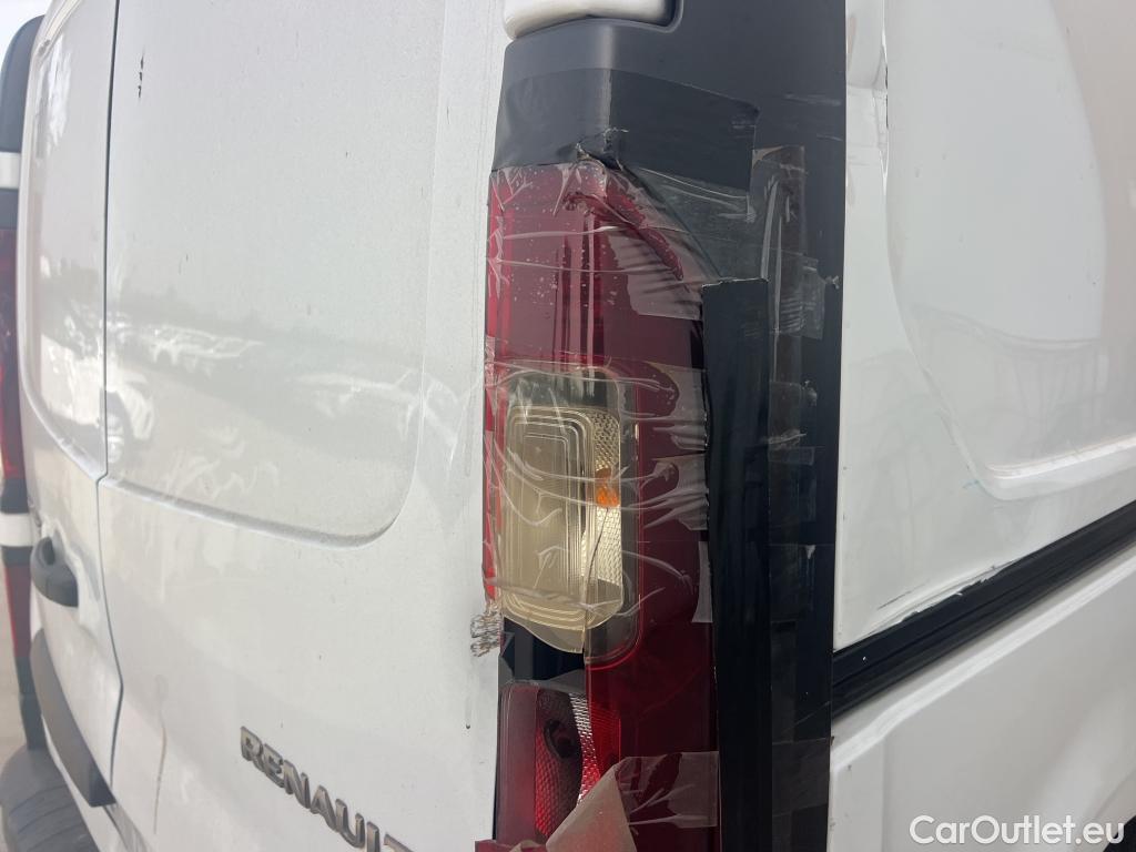  Renault  Trafic RENAULT  / 2019 / 4P / furgón Furgón 27 L1H1 Energy BluedCi 107 kW #22