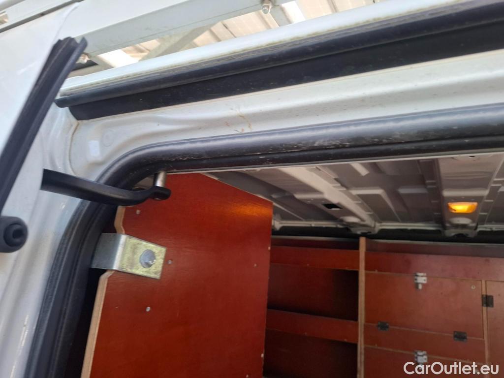  Renault  Trafic  Furgon Grand Confort L1H1 1200 1.6 dCi 125CV BVM6 E6 #86