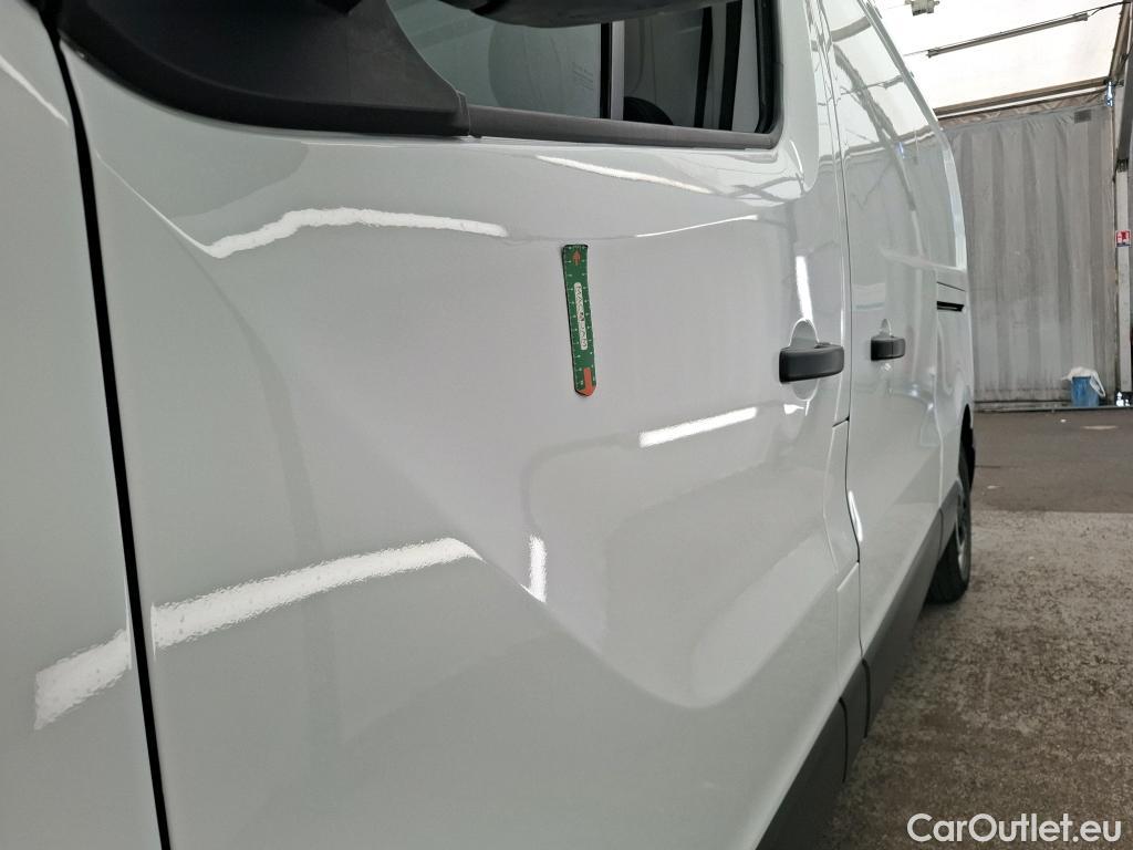  Renault  Trafic  Fourgon L2H1 3T Grand Confort 2.0 dCi 130CV BVM6 E6d #22